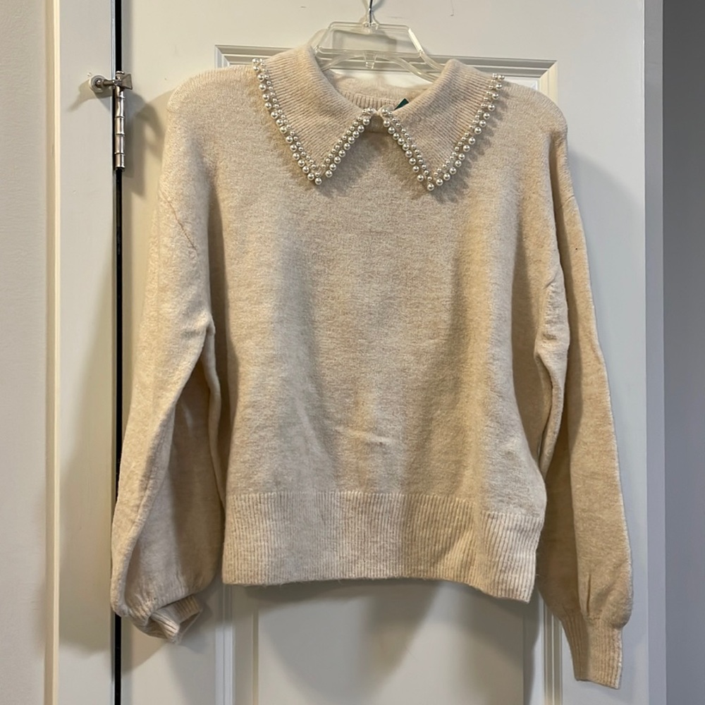 H&M Cream Sweater with Pearl-Embellished Collar